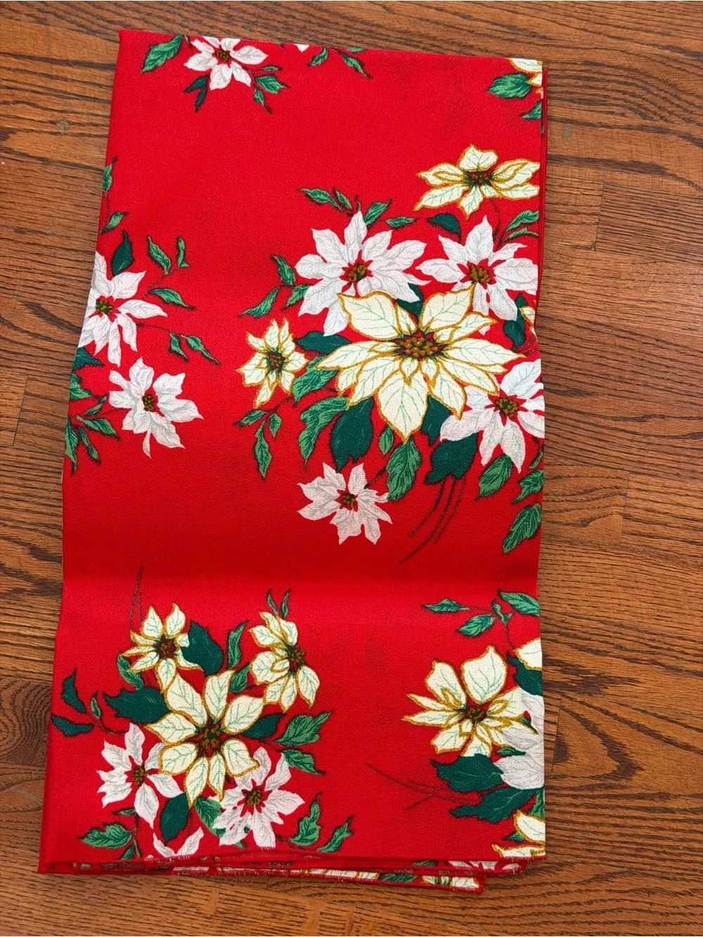 🆕Vintage 1990s Color Tone poinsettia red Christmas tablecloth 52”x52” NOS cotton